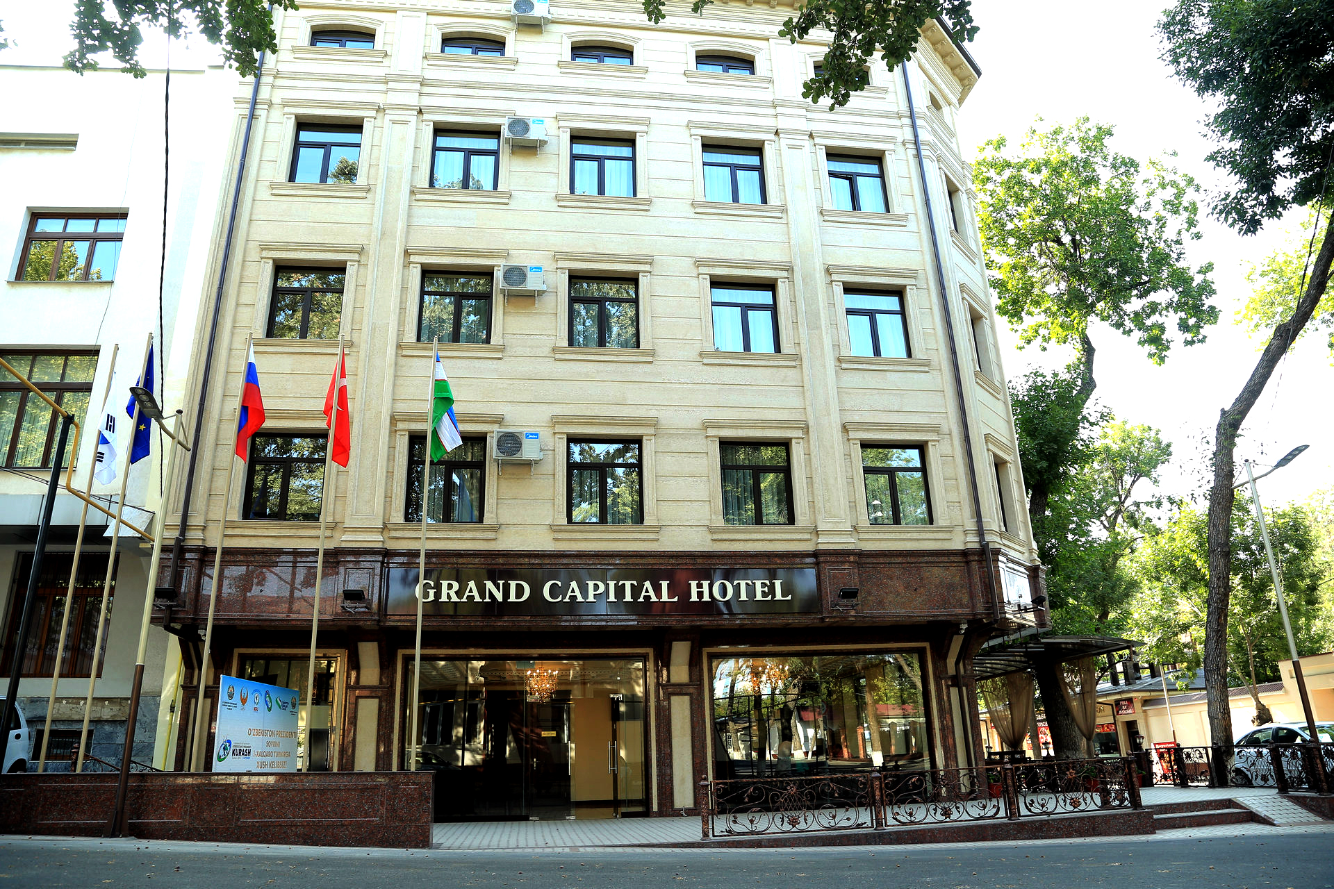Grand Capital Hotel 